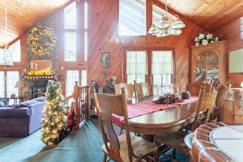 Lakeview 3-story Winter Crestline